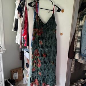 Vintage Lisa Ho velvet dress